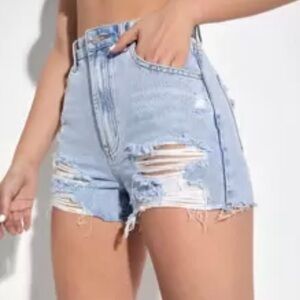 💎💎🤍Trendy Light Blue Ripped Denim Shorts